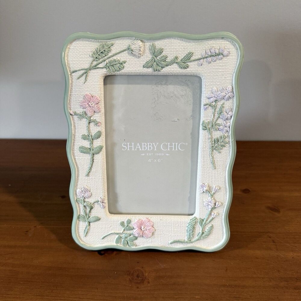 Rachel Ashwell Shabby Chic Floral Embroidered Picture Frame 4x6 Cottagecore VTG
